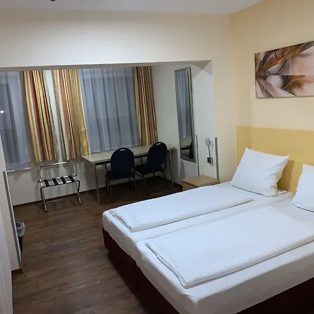 National 3* Koblenz (Rhineland-Palatinate)