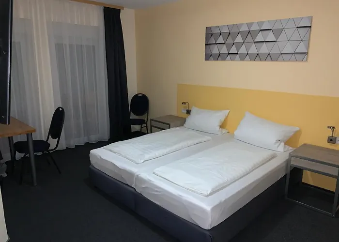 国民酒店 招待所 科布倫茨